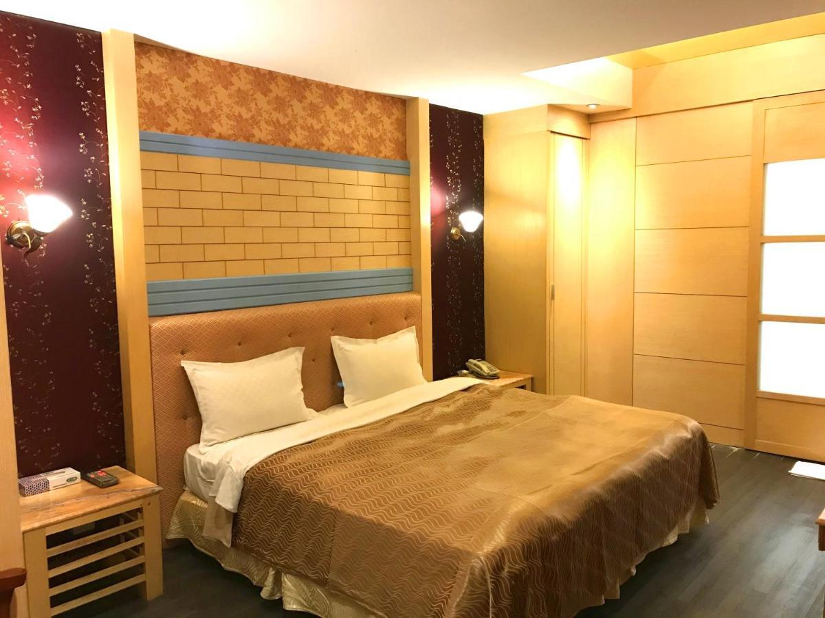 楓采汽車旅館 Fengyuan Eksteriør bilde